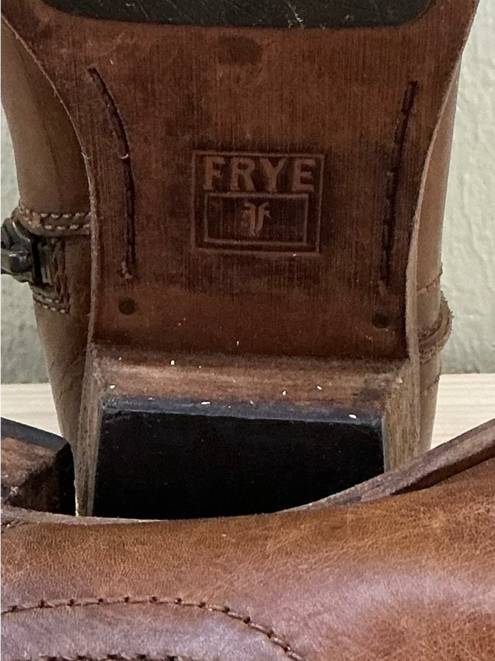 Frye Claire Bootie Side Zipper Size 7M Leather Semi-Pointed Toe Stacked Heel - Picture 7 of 13